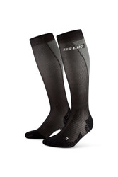 Damskie skarpety kompresyjne sportowe CEP Ultralight wysokie czarne-shadow - nowa kolekcja